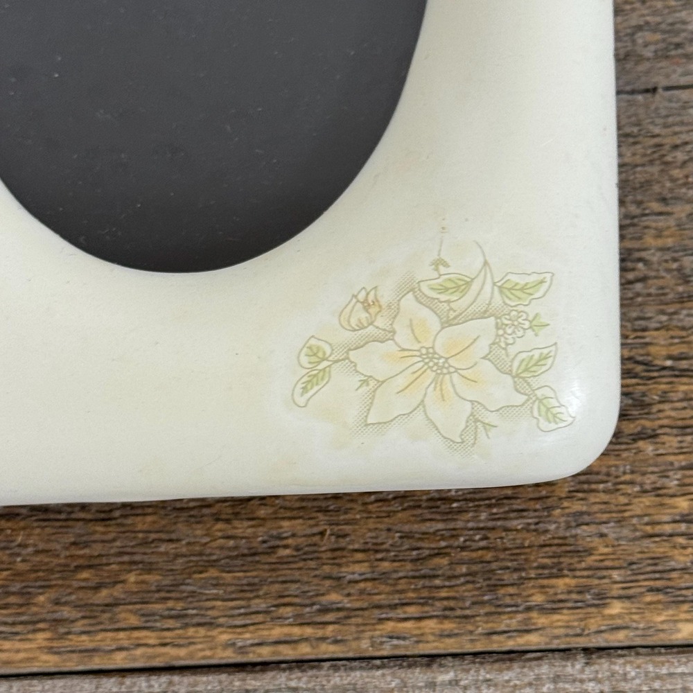 Vintage ceramic 3 photo collage frame-Floral tabletop photo display - Picture 5 of 14